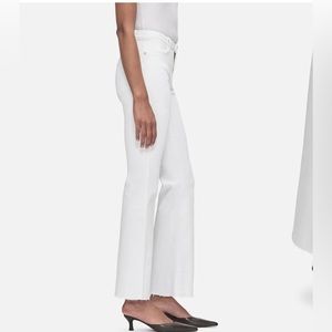 NWT Frame Le Easy Flare 24